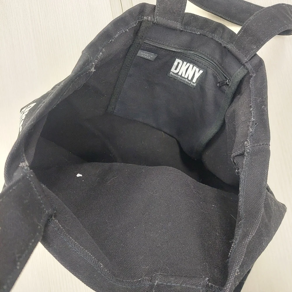 AMAZING DKNY TOTE BAG All Over Print. (Bag D)